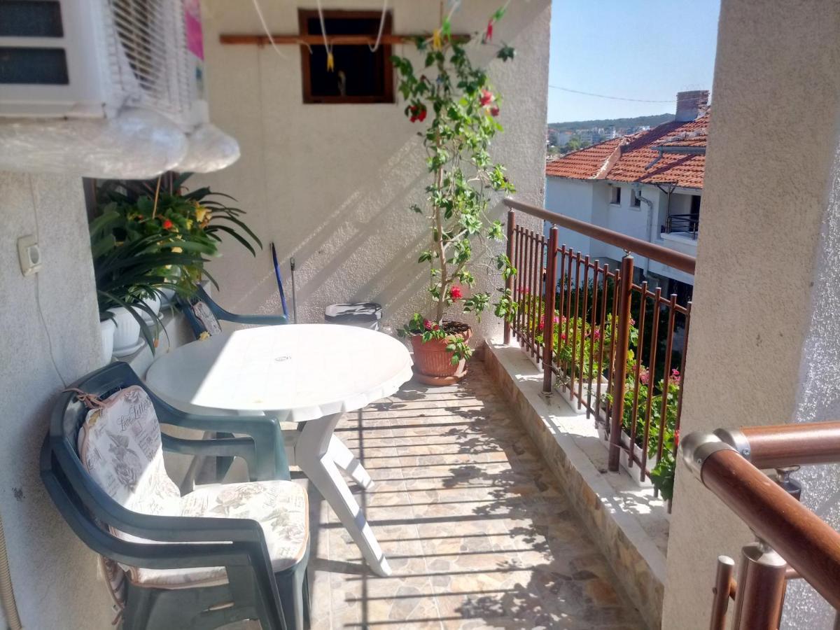 Farlalievi Guest House Sozopol Exterior photo