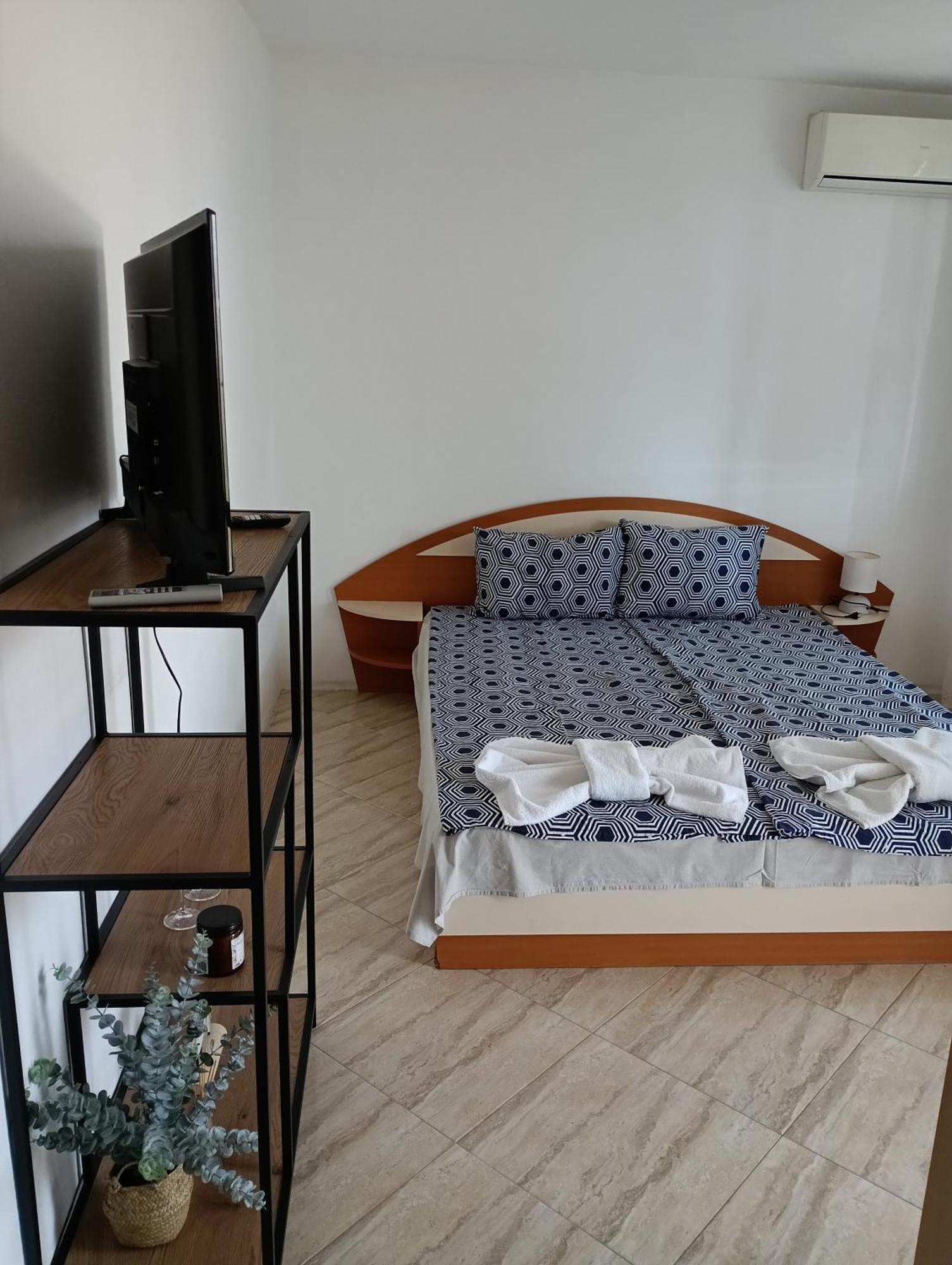 Farlalievi Guest House Sozopol Exterior photo