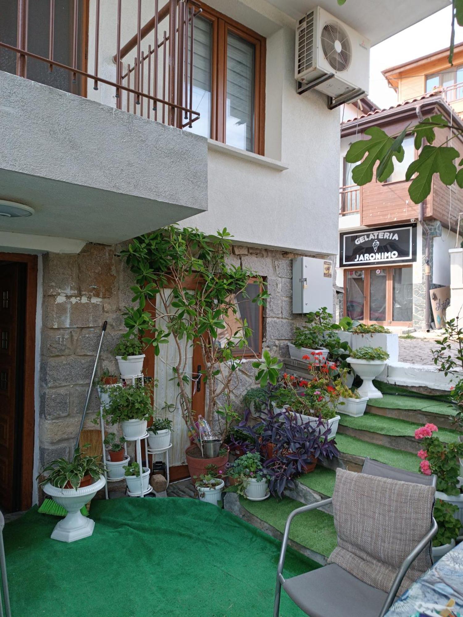 Farlalievi Guest House Sozopol Exterior photo